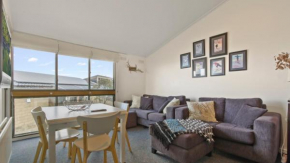 Shamrock 3, Hotham Heights